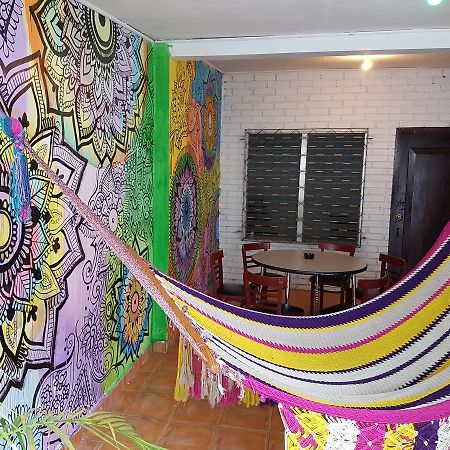 Hostal Aqui Me Quedo San Pedro Sula Extérieur photo